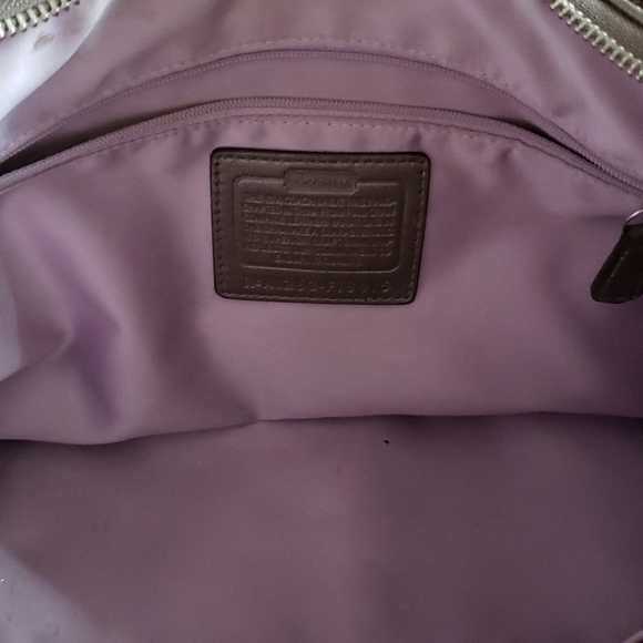 Coach all leather gray purse - Picture 8 of 8